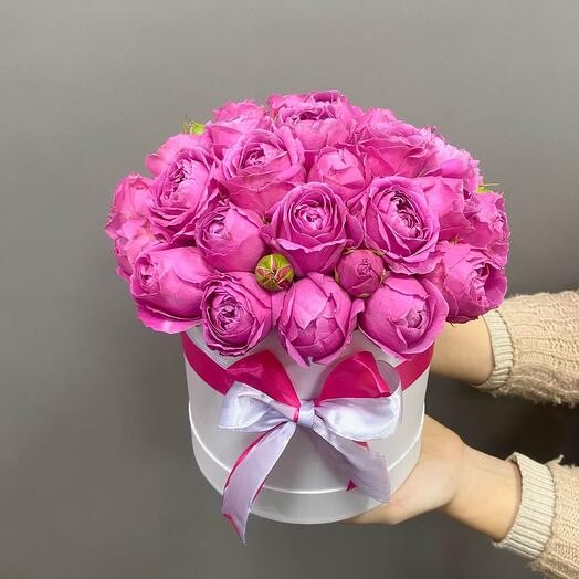 Букет цветов "Шляпная коробка Волшебные эмоции" Букет цветов "Шляпная коробка Волшебные эмоции"